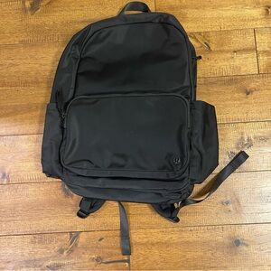 Lululemon Everywhere Backpack Black Classic Unisex Bag Nearly New Laptop Sleeve
